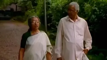 Zasłona do filmu "ഒരു ചെറുപുഞ്ചിരി" #1621825