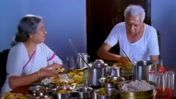 Zasłona do filmu "ഒരു ചെറുപുഞ്ചിരി" #1621827