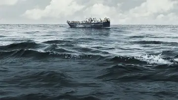 Zasłona do filmu "Fuocoammare. Ogień na morzu" #1876669
