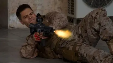 Zasłona do filmu "Jarhead 3: Oblężenie" #394751