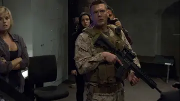 Zasłona do filmu "Jarhead 3: Oblężenie" #394752