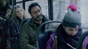 Zasłona do filmu "Shivaay" #449961