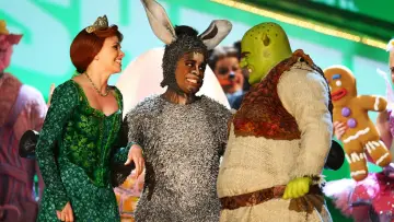 Zasłona do filmu "Shrek the Musical" #420227