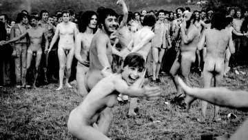Zasłona do filmu "Porno & Libertà" #386324