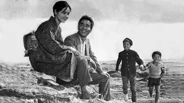 Zasłona do filmu "母ぁちゃん、海が知ってるよ" #1623927