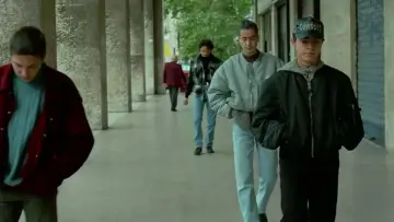 Zasłona do filmu "Nella mischia" #1623355