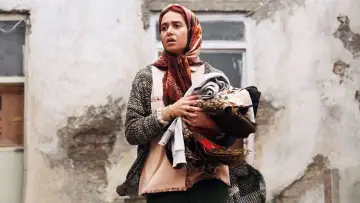 Zasłona do filmu "ابد و یک روز" #919201