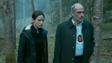 Zasłona do filmu "Niewidzialny strażnik" #282891