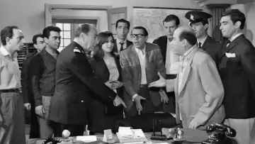 Zasłona do filmu "Τρελλός, Παλαβός και Βέγγος" #1161899