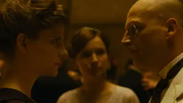Zasłona do filmu "Schyłek dnia" #1898017