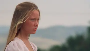 Zasłona do filmu "Trzy kobiety" #407992