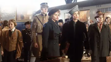 Zasłona do filmu "Julia" #462639