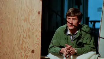 Zasłona do filmu "Cześć, mamo!" #1652605
