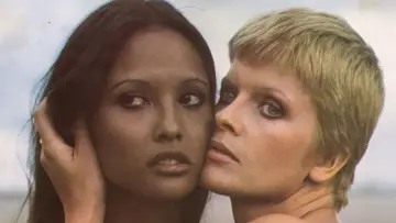 Zasłona do filmu "Emanuelle nera" #344780