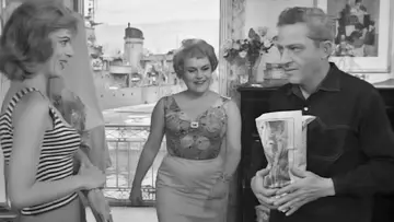 Zasłona do filmu "Ποτέ την Κυριακή" #483900