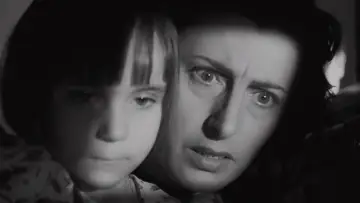 Zasłona do filmu "Bellissima" #1108258