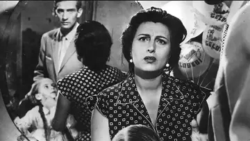 Zasłona do filmu "Bellissima" #469147