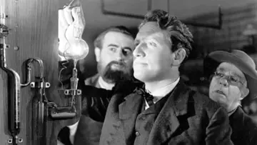 Zasłona do filmu "Edison, the Man" #422168