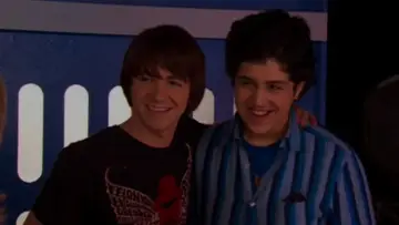 Zasłona do filmu "Drake i Josh jadą do Hollywood" #1055204