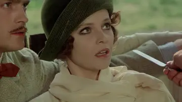 Zasłona do filmu "Divina creatura" #1133559