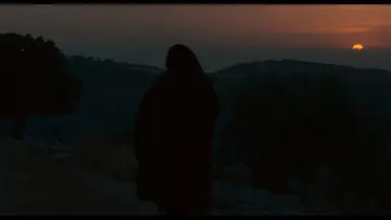 Zasłona do filmu "Pogorzelisko" #1179236