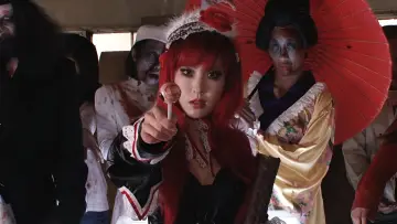Zasłona do filmu "巨乳ドラゴン 温泉ゾンビVSストリッパー5" #1051627