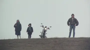 Zasłona do filmu "Pejzaż we mgle" #1102133