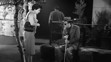 Zasłona do filmu "Η Κάλπικη Λίρα" #1166433