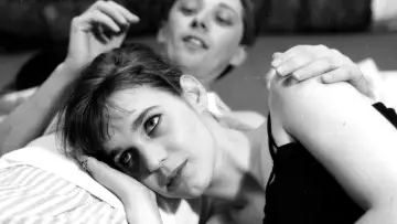 Zasłona do filmu "Nekromantik 2" #733229