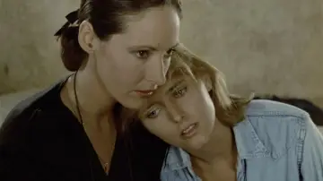 Zasłona do filmu "Emmanuelle 4" #893446