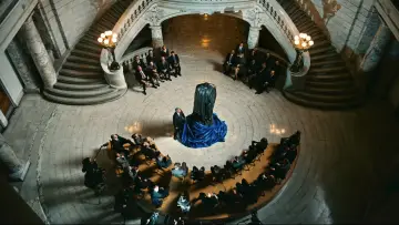 Zasłona do filmu "Mroczny Rycerz powstaje" #559204