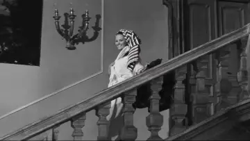 Zasłona do filmu "Dziewczyna z walizką" #1798473
