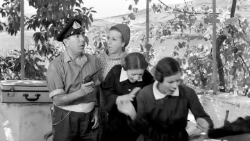 Zasłona do filmu "Φουσκοθαλασσιές" #841253