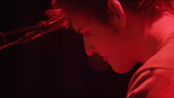 Zasłona do filmu "Bo Burnham: Make Happy" #1583572