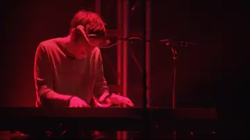 Zasłona do filmu "Bo Burnham: Make Happy" #1583573