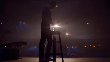 Zasłona do filmu "Bo Burnham: Make Happy" #1583575