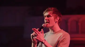 Zasłona do filmu "Bo Burnham: Make Happy" #1746310