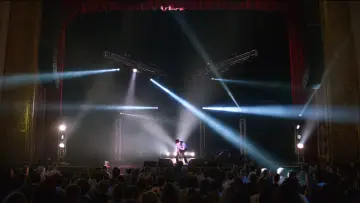 Zasłona do filmu "Bo Burnham: Make Happy" #1746312