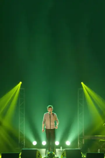 Plakat do filmu "Bo Burnham: Make Happy" #179000