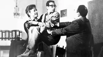 Zasłona do filmu "Beş Ateşli Kadın" #717481