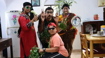 Zasłona do filmu "கூட்டத்தில் ஒருத்தன்" #1149461