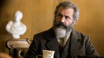 Zasłona do filmu "Profesor i szaleniec" #235744