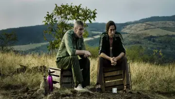 Zasłona do filmu "Apaföld" #851669