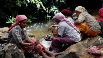 Zasłona do filmu "மேற்குத்தொடர்ச்சி மலை" #964282