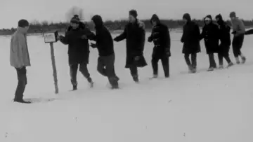 Zasłona do filmu "Le Révolutionnaire" #1525131