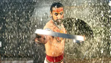 Zasłona do filmu "വീരം" #1157234