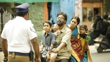Zasłona do filmu "சவரக்கத்தி" #1162655