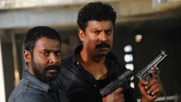 Zasłona do filmu "அச்சமின்றி" #1164310
