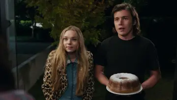 Zasłona do filmu "Ponad wszystko" #230066