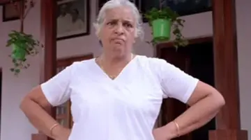 Zasłona do filmu "ഒരു മുത്തശ്ശി ഗദ" #1620878